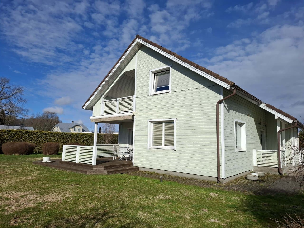 Elamu Haapsalus, Vahtra tn 2b