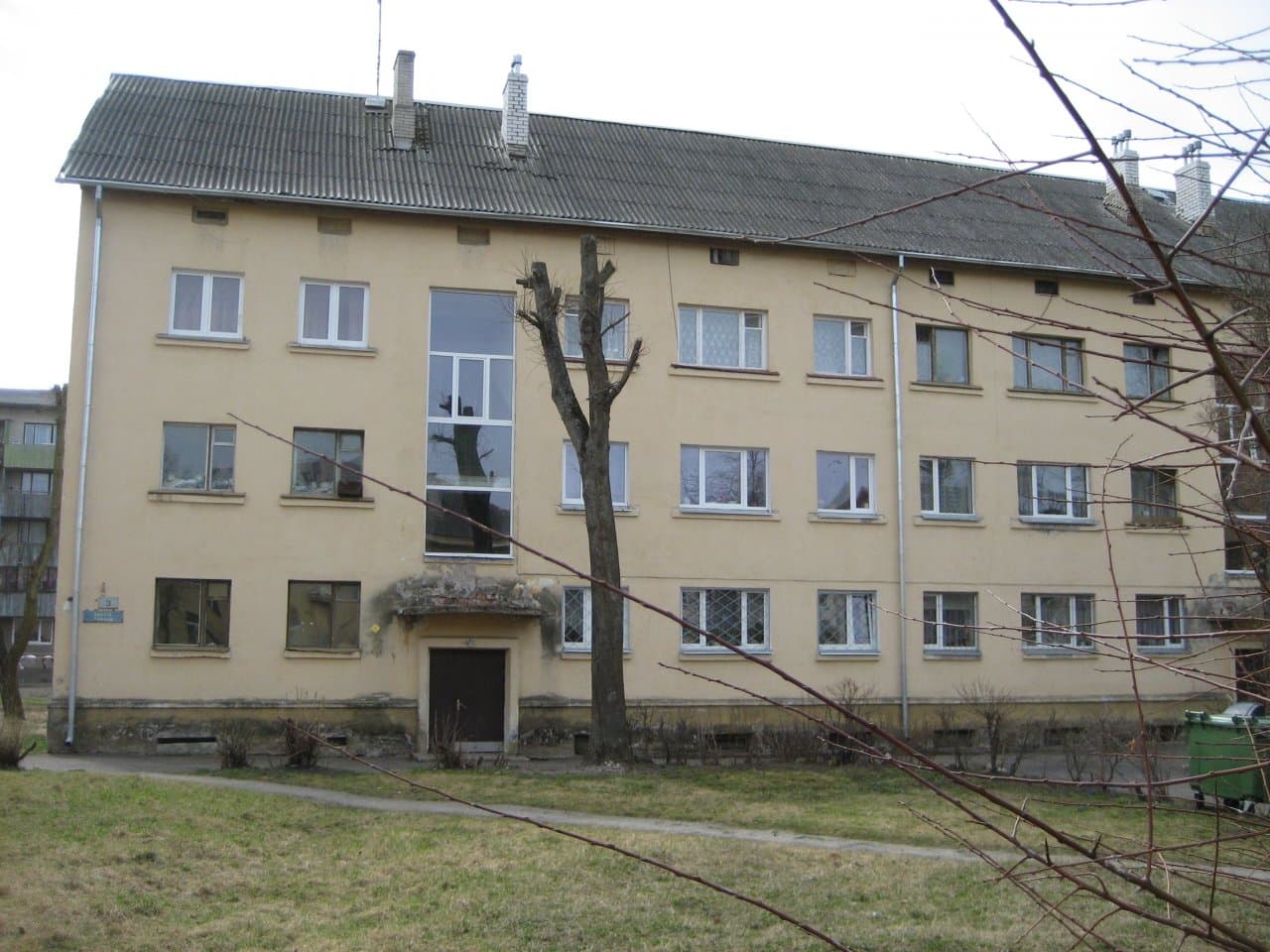 1/3 OSA 1- TOALISEST KORTERIST KOHTLA-JÄRVEL (ELANIKKE EI OLE)