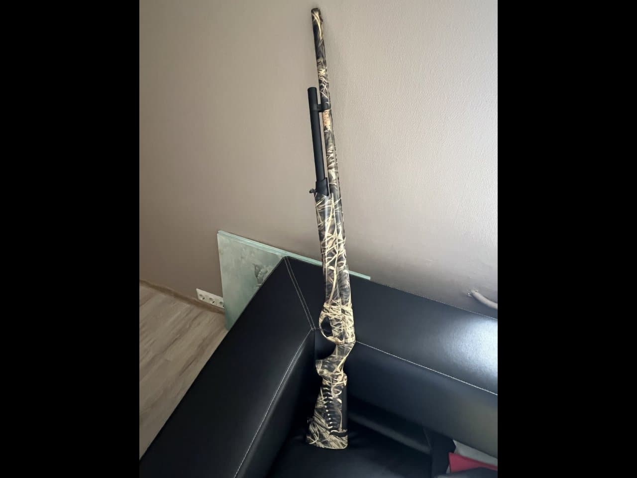 Püss mudel Benelli-Vinci, kaliiber 12, tehase nr CG043556S/BG043553K (relva hoiukoht Kiviõli)