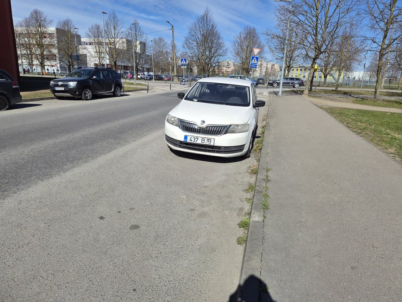 SKODA RAPID, reg märk 437BJB