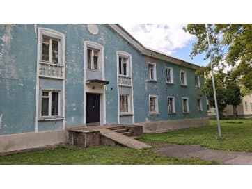 Ida-Viru maakond, Kohtla-Järve linn, Kukruse linnaosa, Lehe tn 9-6, üldpind on 88,20 m2, 3- toaline, 1. korrus.